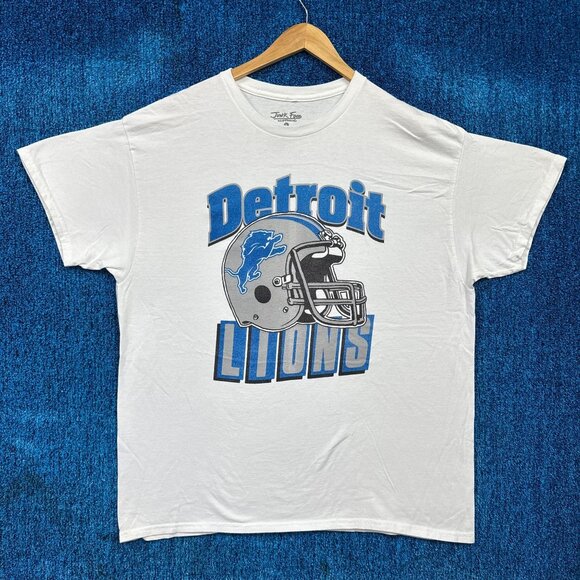 Detroit Lions Big Football Helmet Oversized NFL Team Tee L - Picture 1 of 4